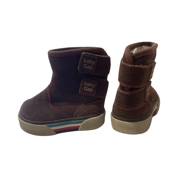 FINAL || BABY GAP || Brown Suede Boots || Baby Toddler Boys size 3 - Picture 2 of 5
